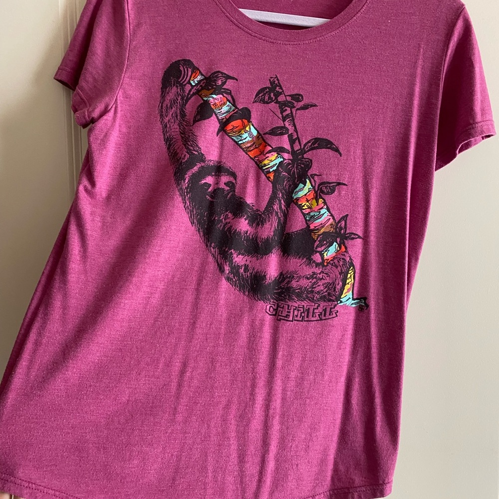 Chill- Sloth graphic t-shirt